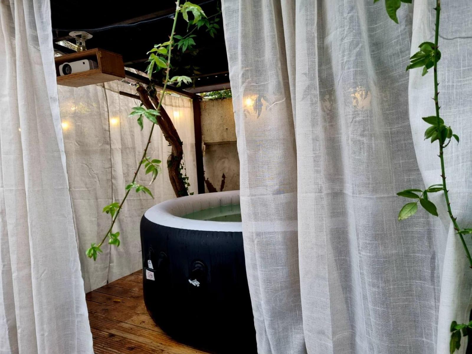 Double Room W/Projector & Garden Hot Tub Лондон Екстер'єр фото