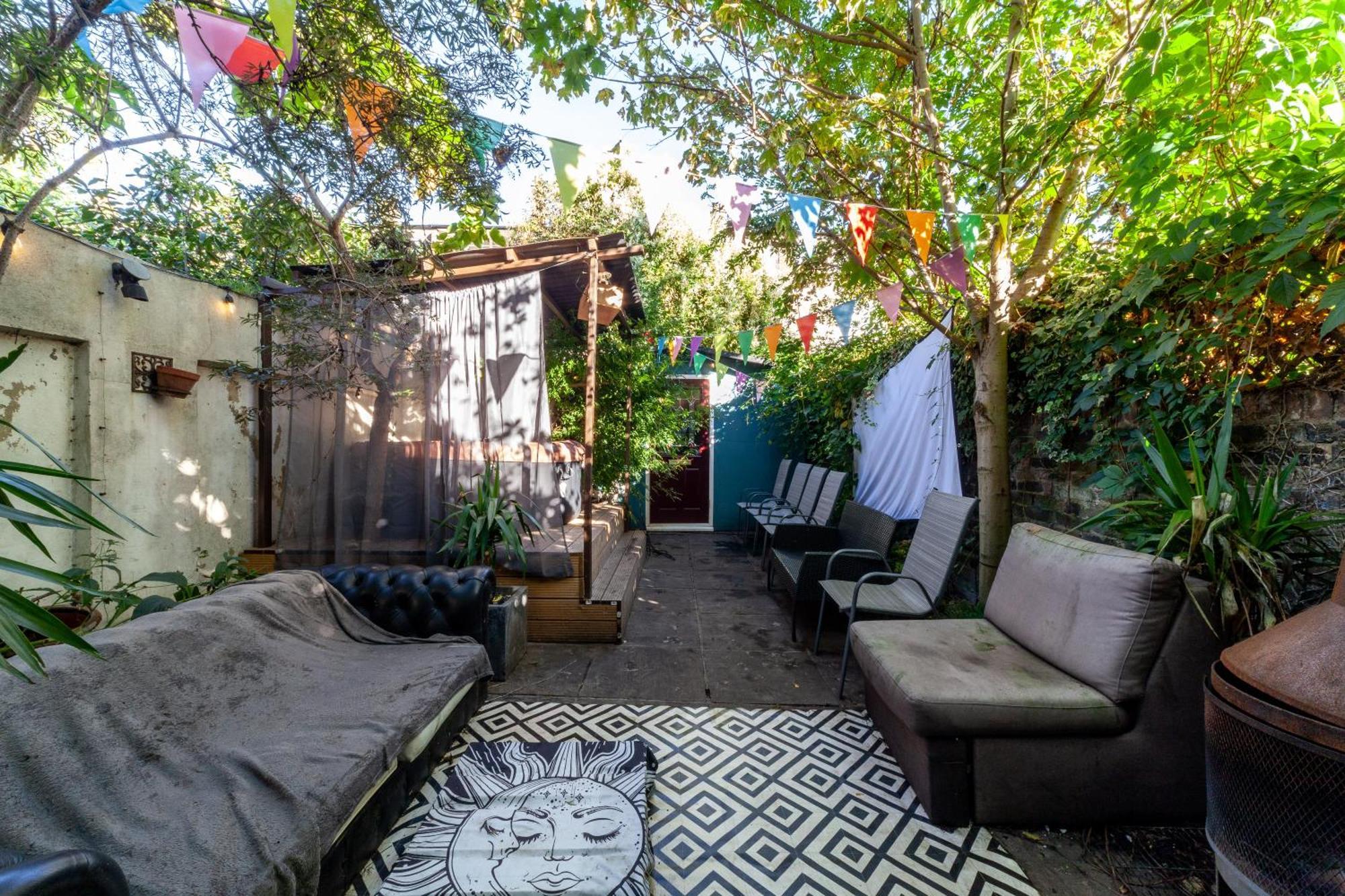 Double Room W/Projector & Garden Hot Tub Лондон Екстер'єр фото